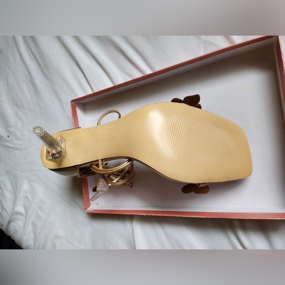 Golden Butterfly Stilettos - Picture 5 of 5